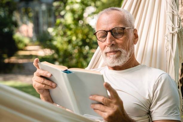 Man wearing progressive lens glasses