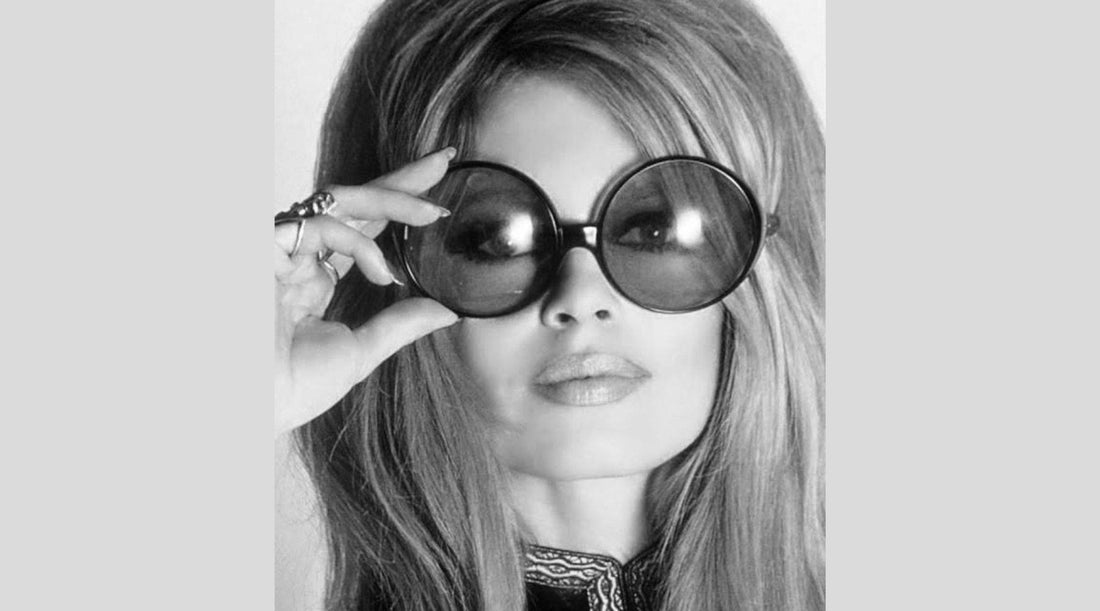 Lunettes de soleil populaires des années 70 pour un look vintage à la mode