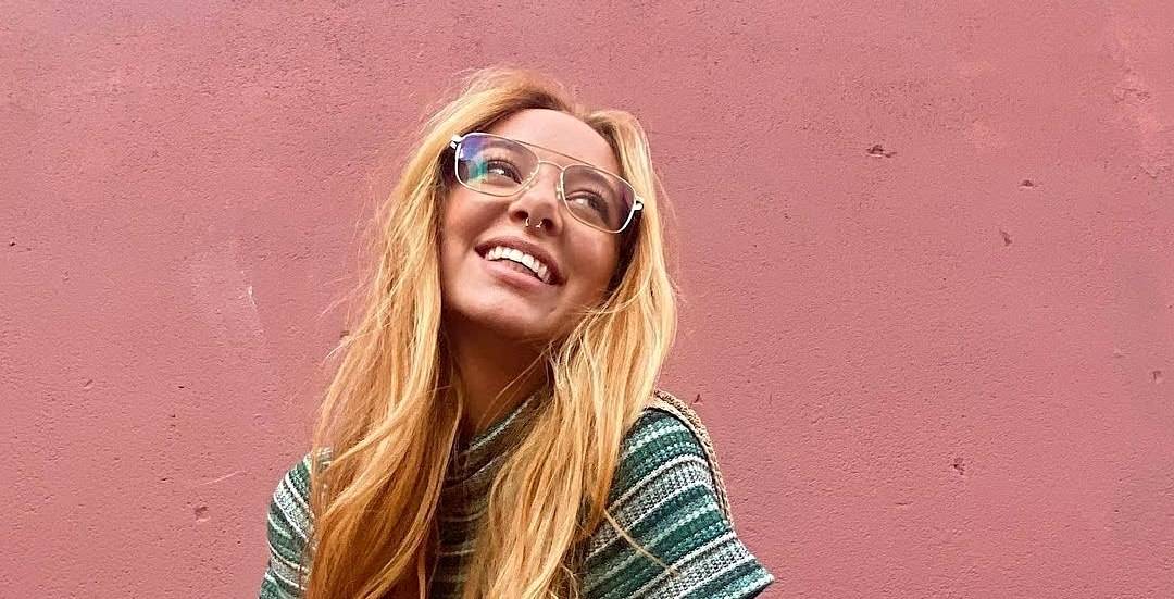 Les meilleures lunettes pour les cheveux blonds : Dernières tendances