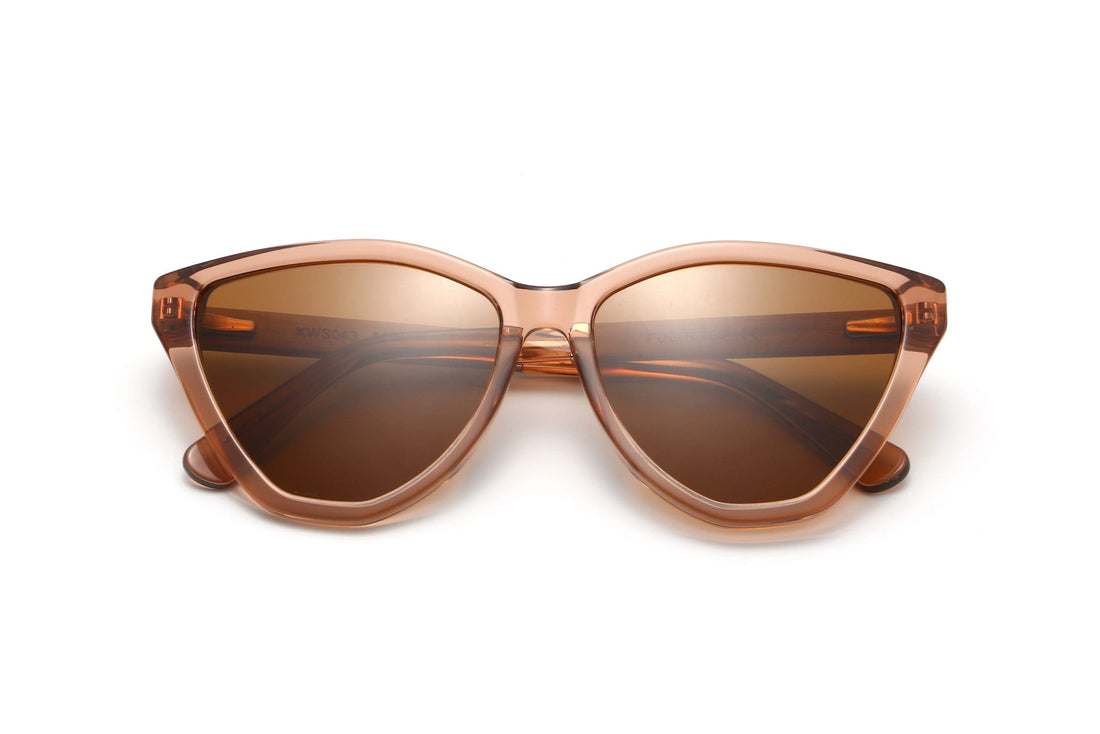 Audrey, lunettes de soleil roses oversized cat eye - pliées