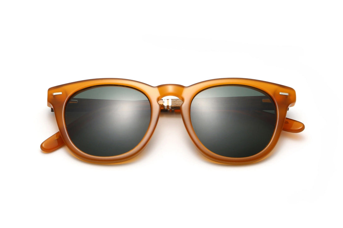 Sunset, Orange Lunettes de soleil rondes et carrées avec verres verts polarisés - pliées