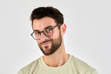 Homme portant des lunettes Dash Black, Retro Square Black Acetate Glasses