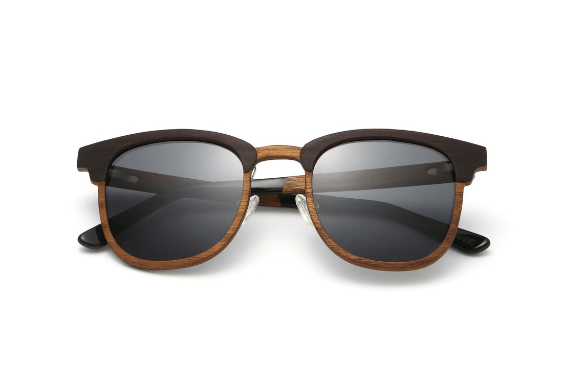 Casper, lunettes de soleil en bois Browline - pliées