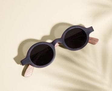 Lunettes de soleil en bois