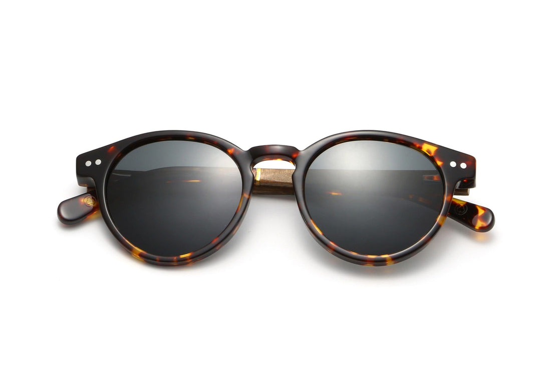 Trevor, Petite Lunettes de Soleil Tortue Ronde - Pliée